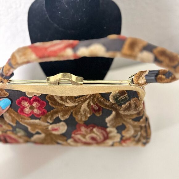 Floral Tapestry Handbag Vintage Floral Velvet Tapestry Clutch | Repair Needed - Picture 4 of 11